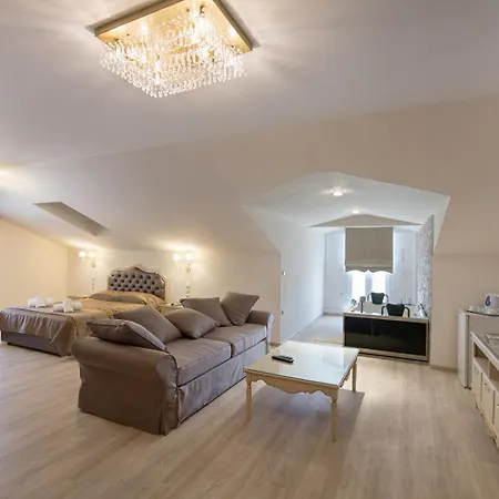 Pirofani Apartmán *