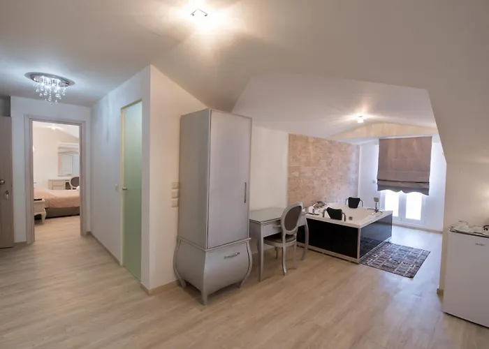 Lejlighed Pirofani *